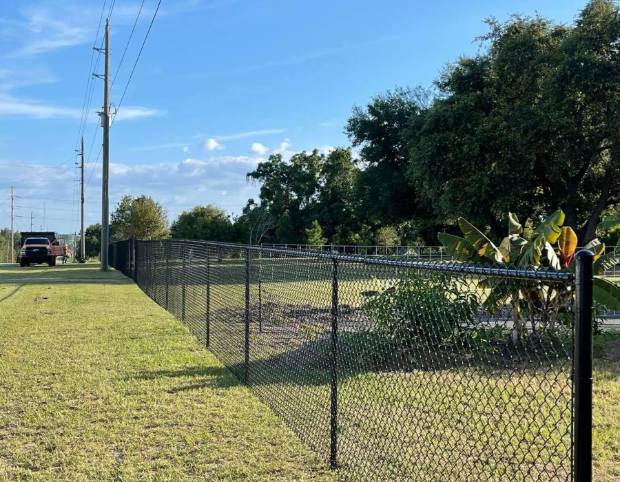 chain link fence howey in the hills fl